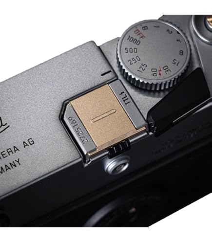 Amazon.co.jp: LEICA ホットシューカバー Q3デジタルカメラ用 (19654